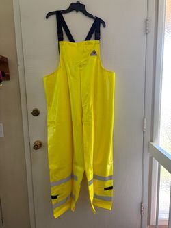 FR Bulwark rain bib