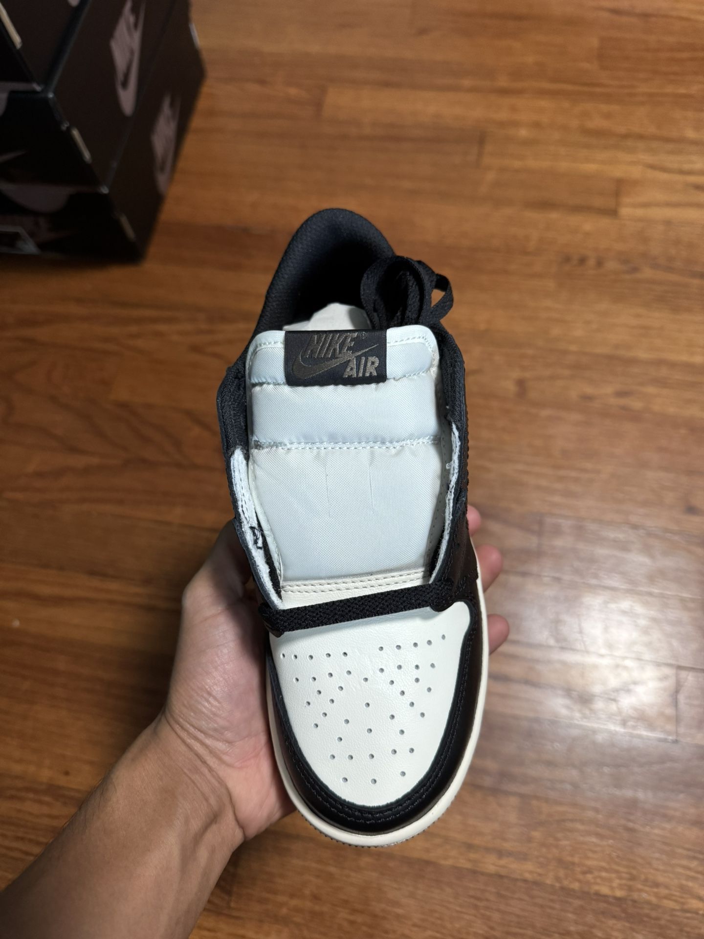 Air Jordan 1 Retro Low OG (GS) Sizes 3.5y, 6y, 6.5y, 7y