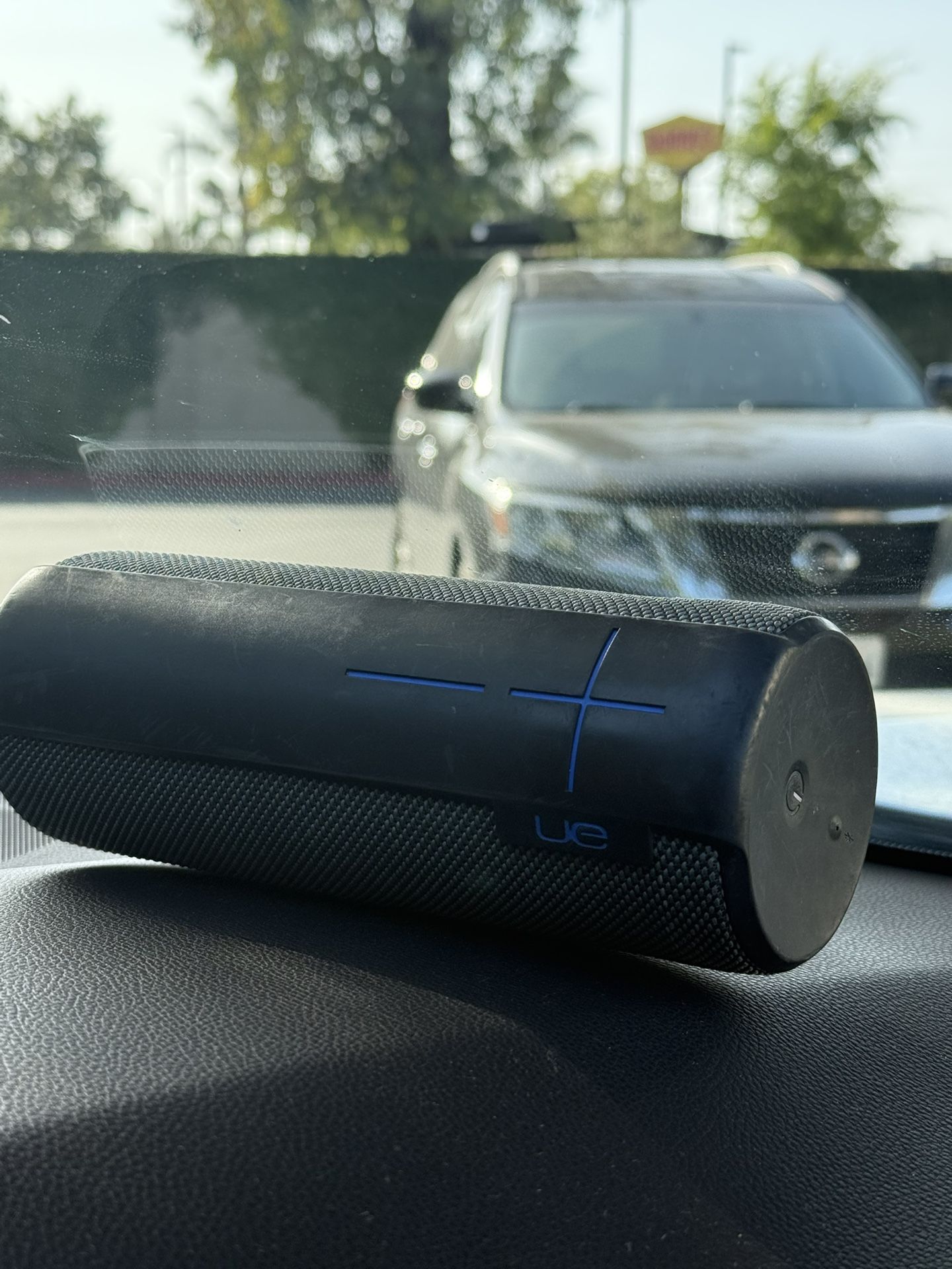 Logitech Ultimate Ears MEGABOOM Water Resistant Bluetooth Wireless Speaker
