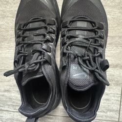 Nike black Air Max 270 trainers. Size US 8.5 #sneakers #runners Used in good condition