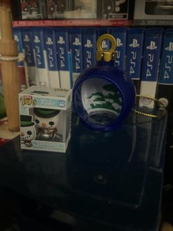 Funko mini bitty pop ornament + snowman