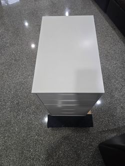 Free IKEA Alex Drawers