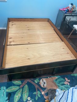 Platform bed  - full size