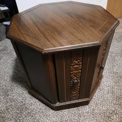8 Sided Retro End Table