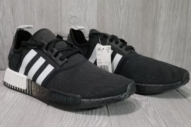 New In box Adidas NMD R1 Size 8 men