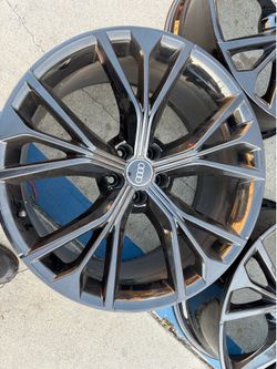 OEM 21” AUDI glossy wheels only(5x112)