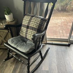 Wood Rocking Chair