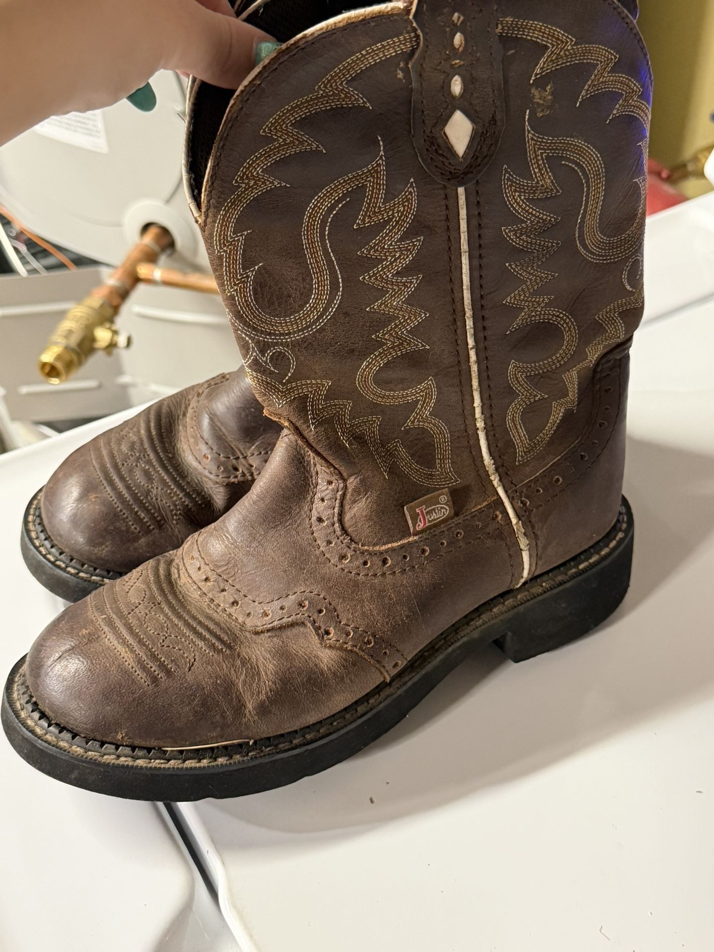 JUSTIN WOMEN'S INJI WESTERN BOOTS - ROUND TOE SIZE 8