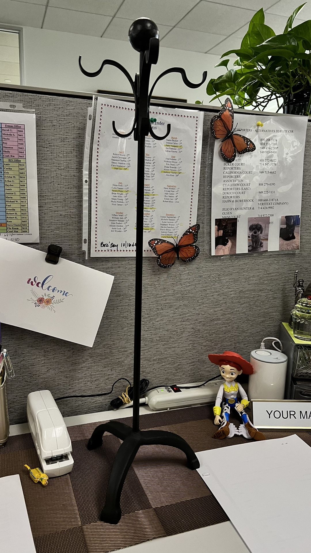 WROIGHT IRON PURSE DISPLAY STAND