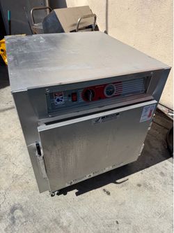 Commercial heated cabinet