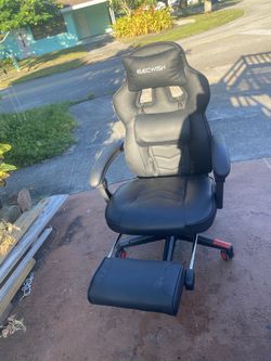 ELECWISH Gaming Chair, Reclining Computer Chair with Footrest and Lumbar Support