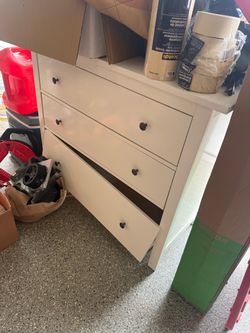 Dresser
