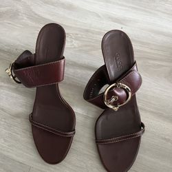 Burgundy Gucci Leather Sandals Women's Size: 9B 