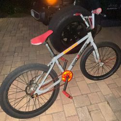  GT wheelie Bike