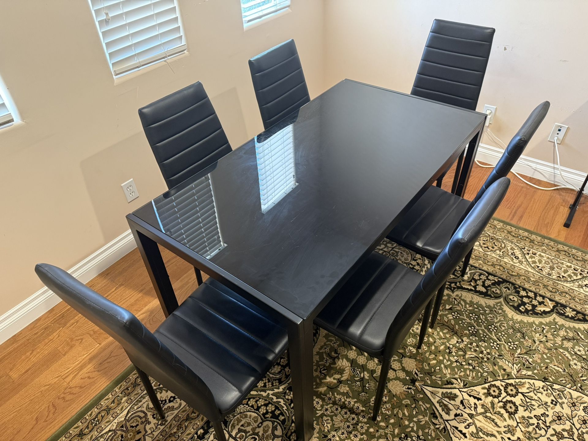 Dining Table Set