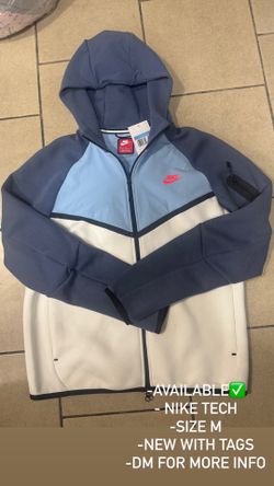 Nike tech size M