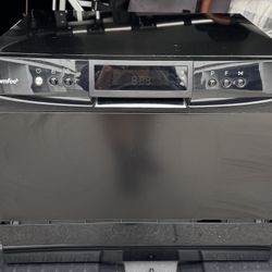 Countertop dishwasher