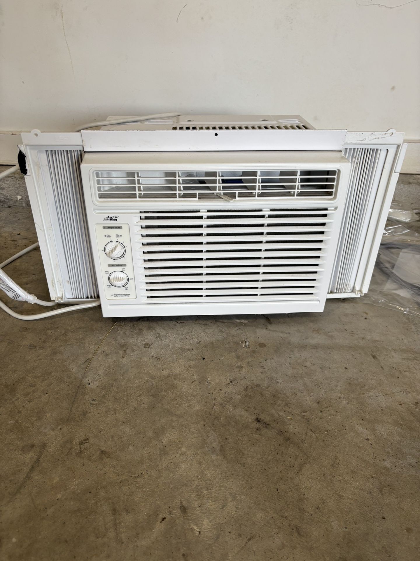 Window AC Unit
