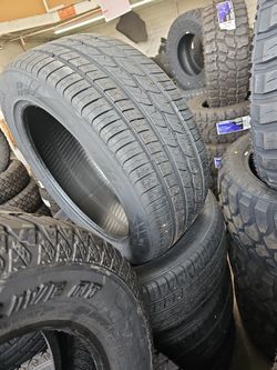 New Set Of Tires 305 45 22 