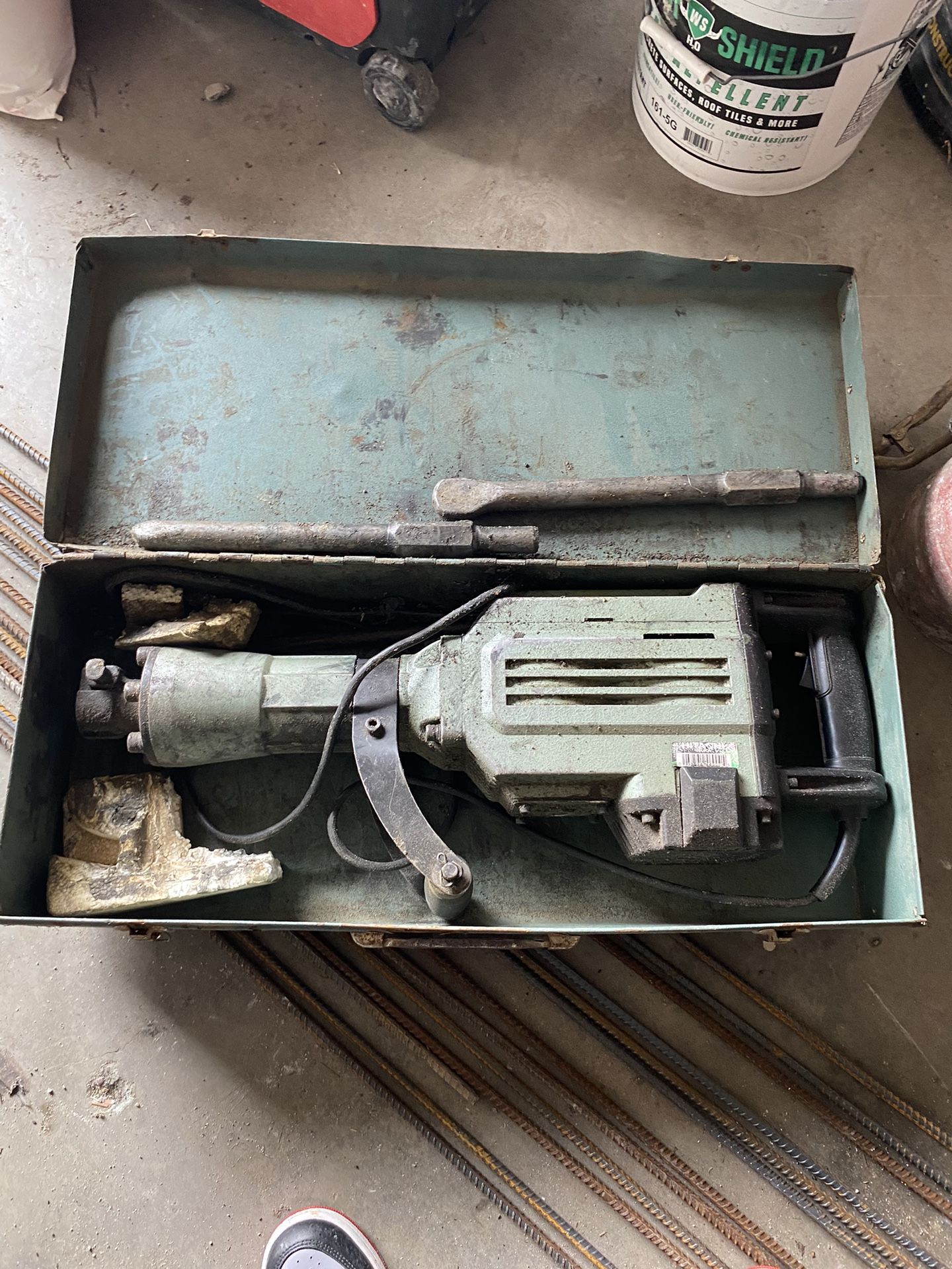 Hitachi Jackhammer