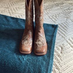 Cowgirl Boots -women 10