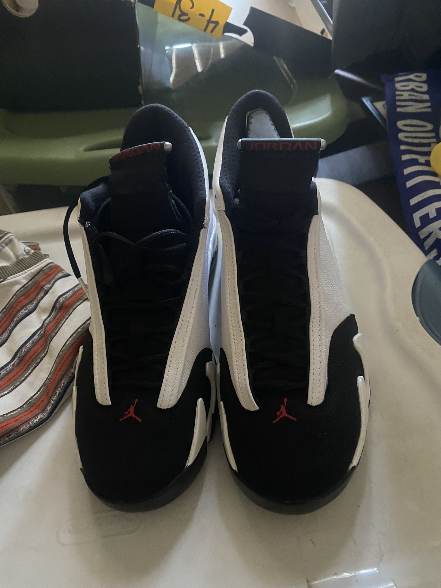 Jordan Retro 14 Black Toe Dead Stock