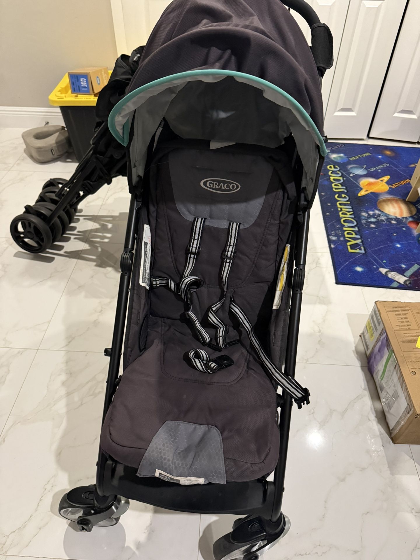 Graco Breeze Click Connect Umbrella Stroller
