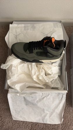 Jordan 4s Undefeated Size 9.5