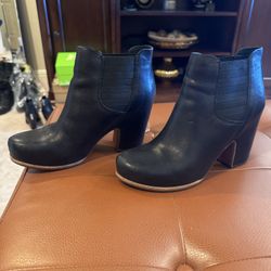 Kork-Ease Shirome bootie in black leather