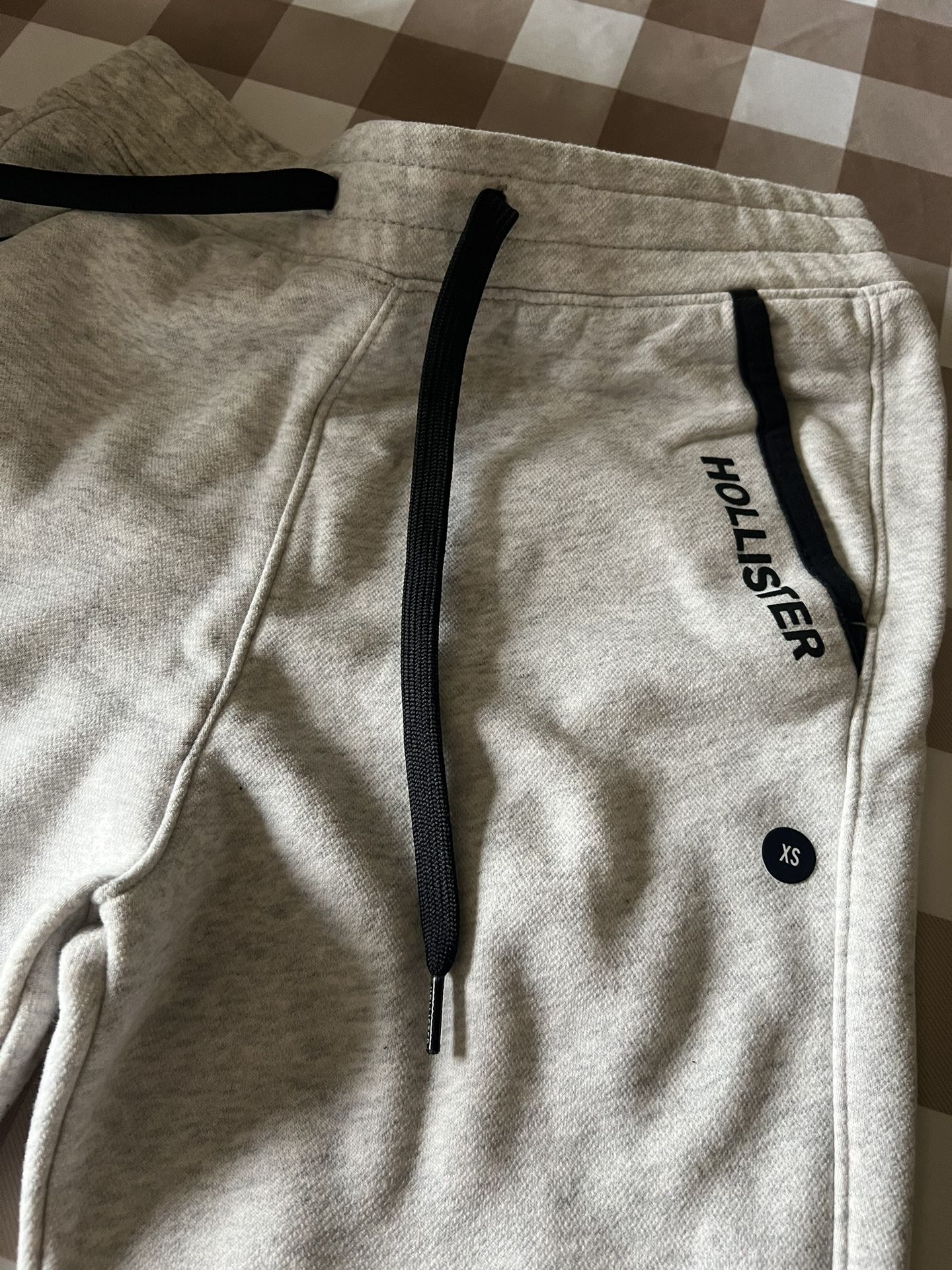 Men’s Hollister joggers size extra small brand new with tags