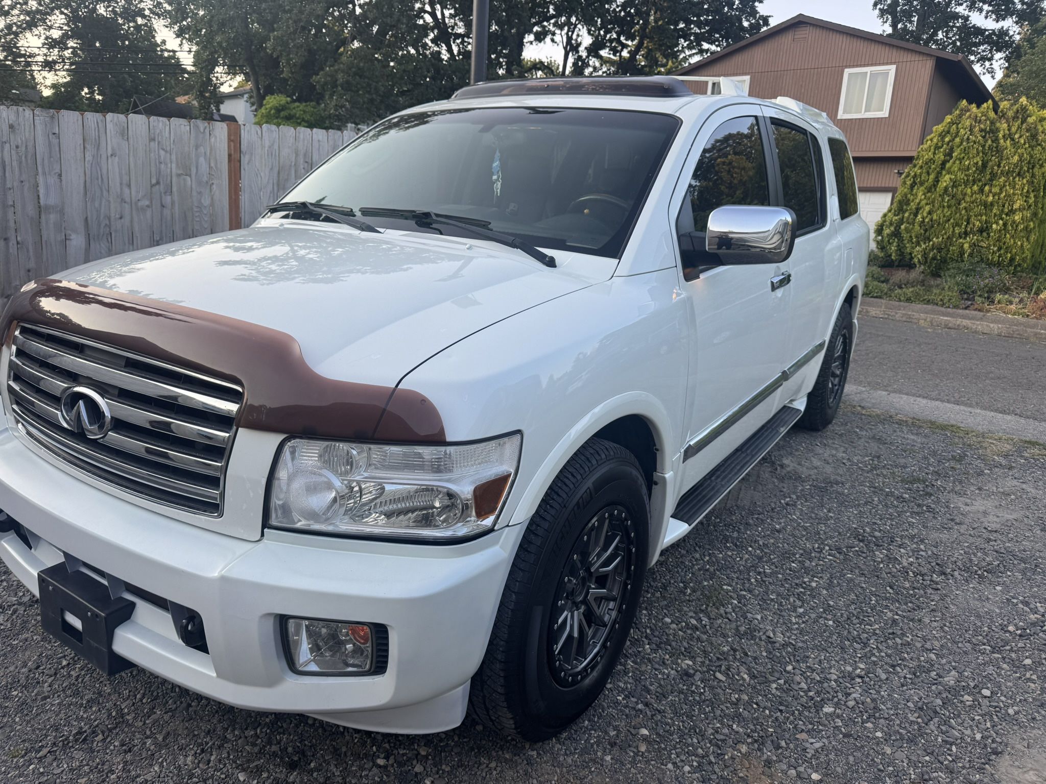 2005 Infiniti Qx56