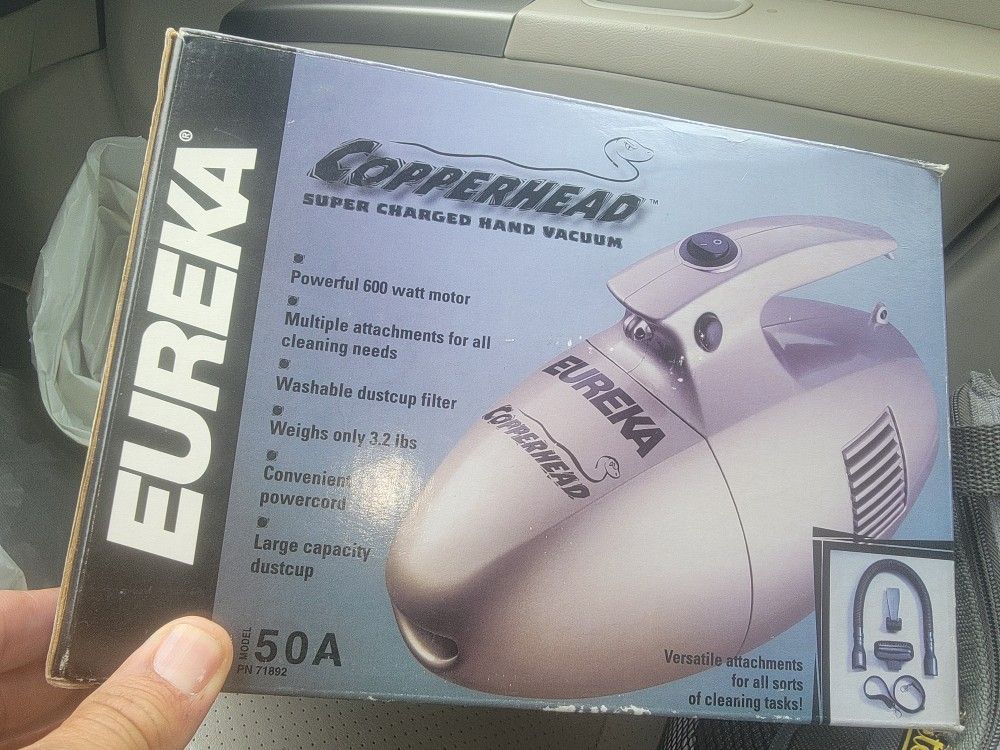 EUREKA HAND VACUUM