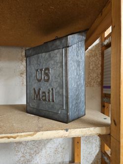 Mail box