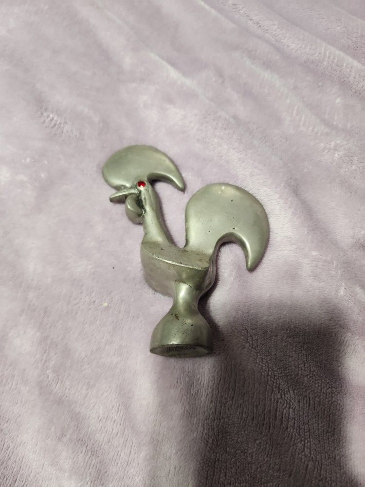 Vintage SANTIAGO ESTANHO Pewter Rooster Figurine Emerald Red Crystal Eyes 3"
