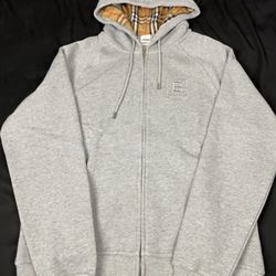 Burberry Sweater Size L