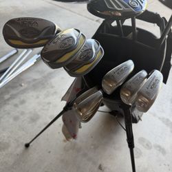 Ladies Golf Club Set (Adam’s irons 3-S, Taylormade Burner Driver, 5 Wood, Cobra Putter)