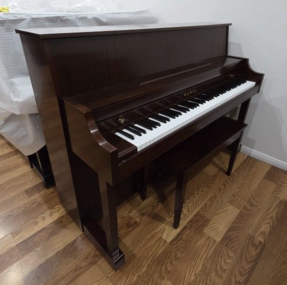 2008 Kawai 506-N Console Piano