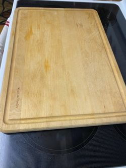 Wood cutting board