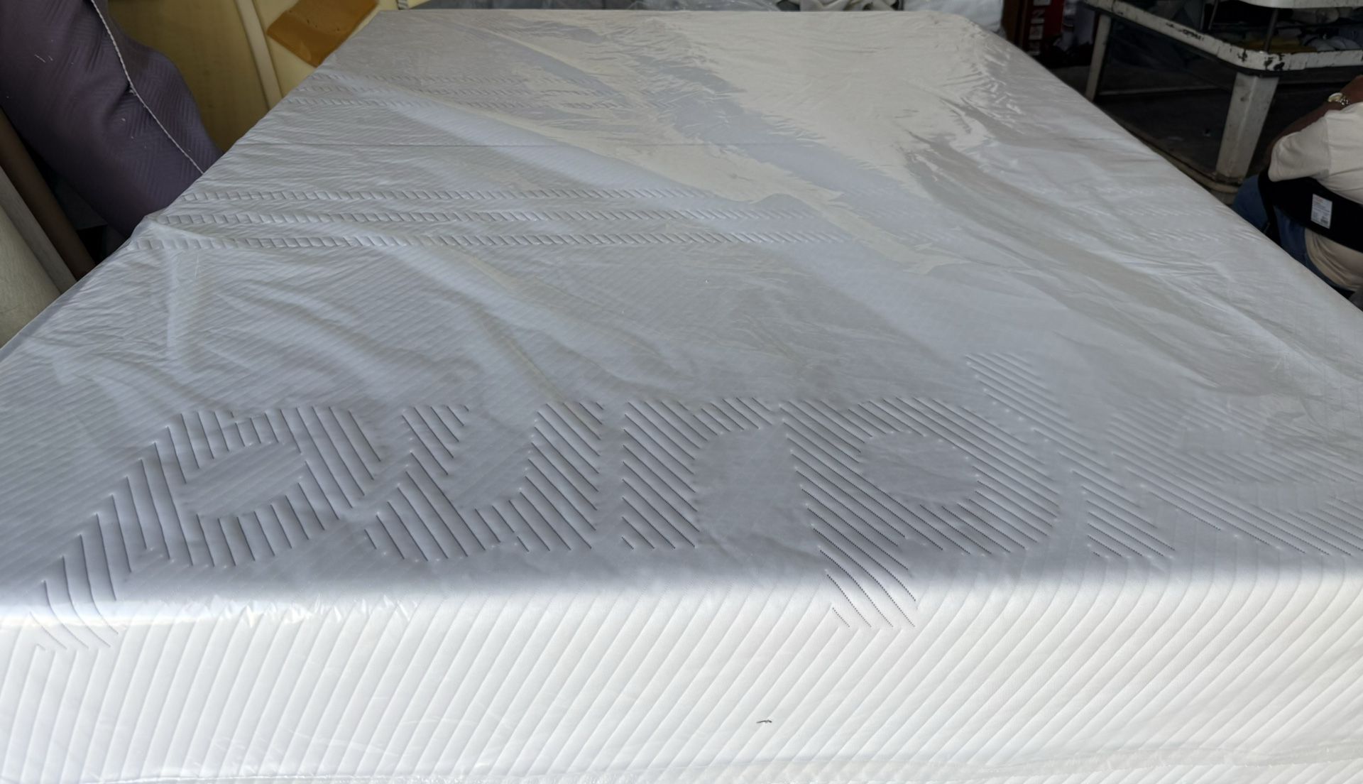 Purple plus mattress Brand New King/cali king $650 ❌ $750with box spring Queen size $550 ❌ $610with box spring Full size $500 ❌ $560 with box spr