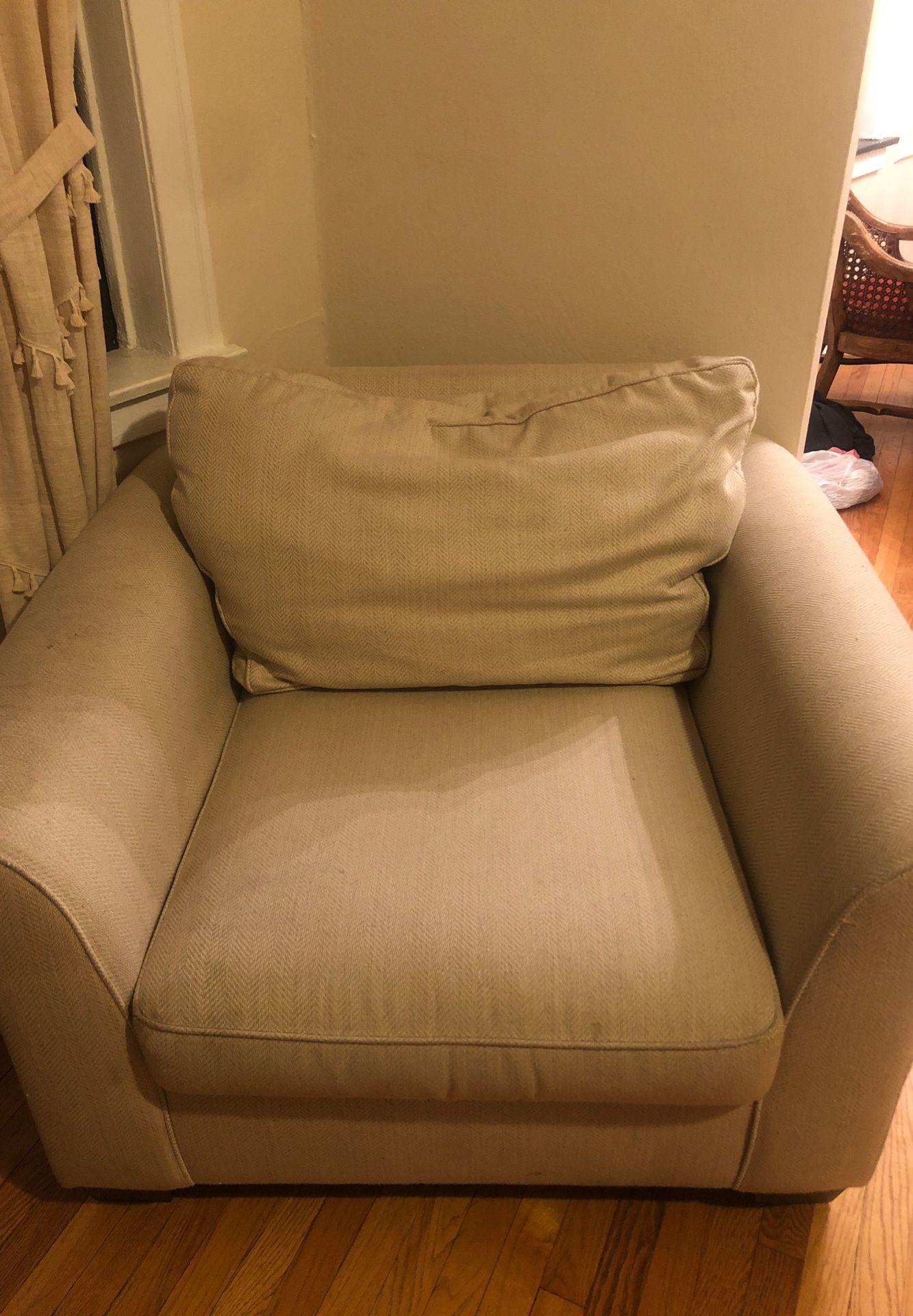 Couch/ arm chair
