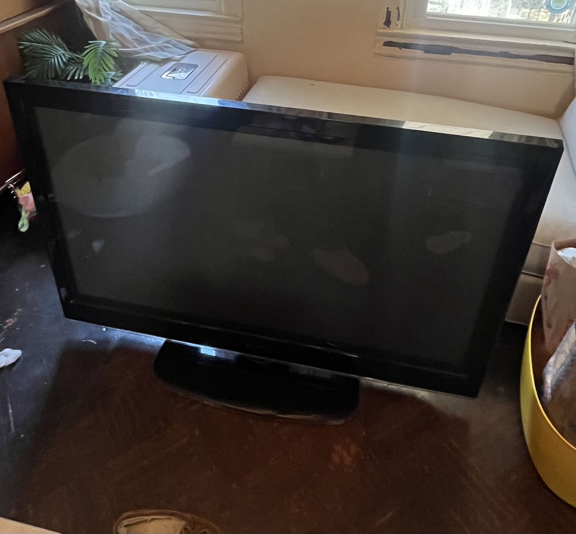 Must Go-55 Inch Flatscreen TV