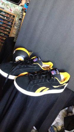 Reebok NFL Pittsburgh Steelers black and yellow suede sneakers size 11