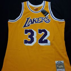 BRAND NEW MITCHELL AND NESS MAGIC JOHNSON JERSEY