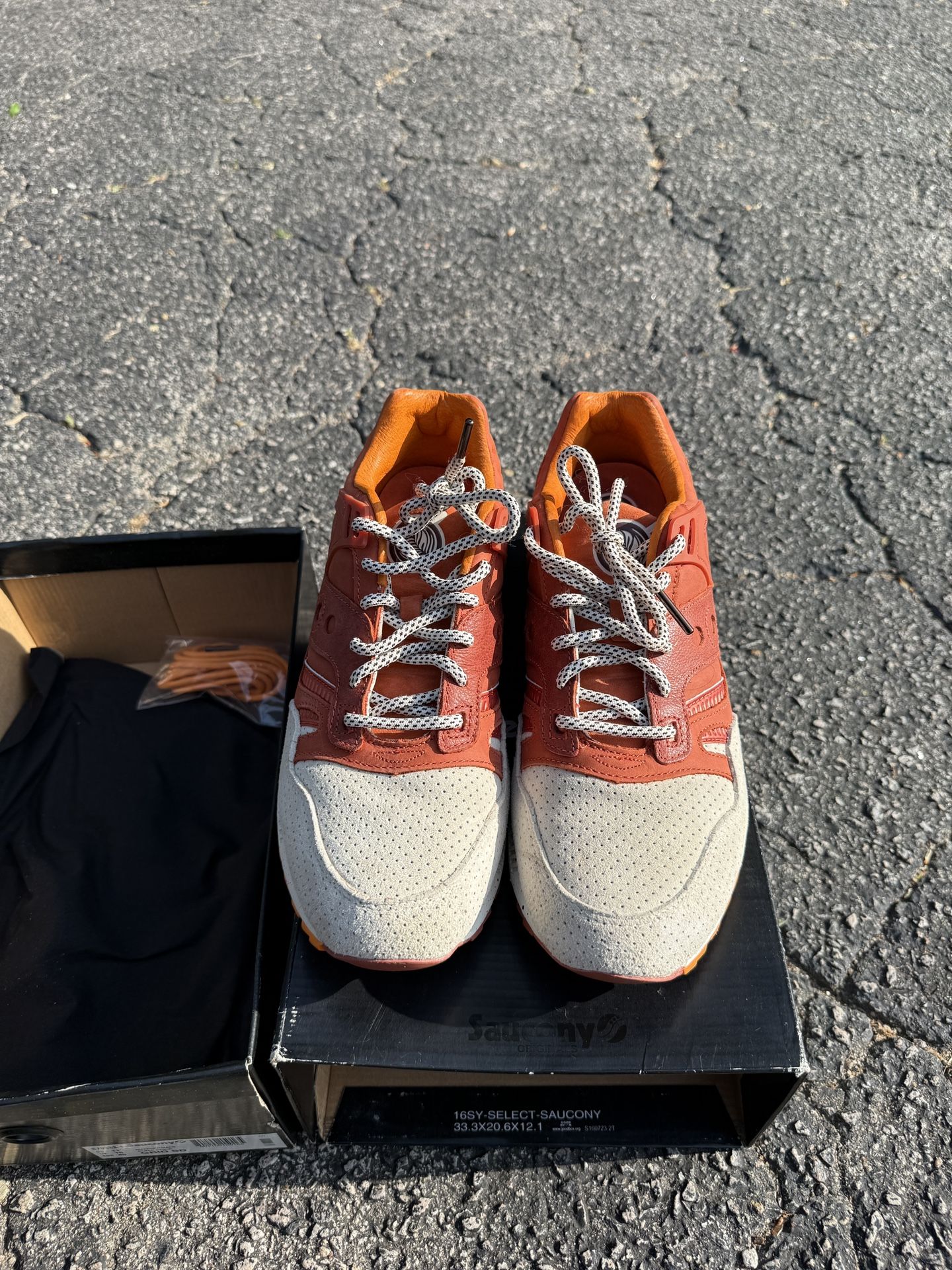 2016 Saucony Grid SD 'Pumpkin Spice'