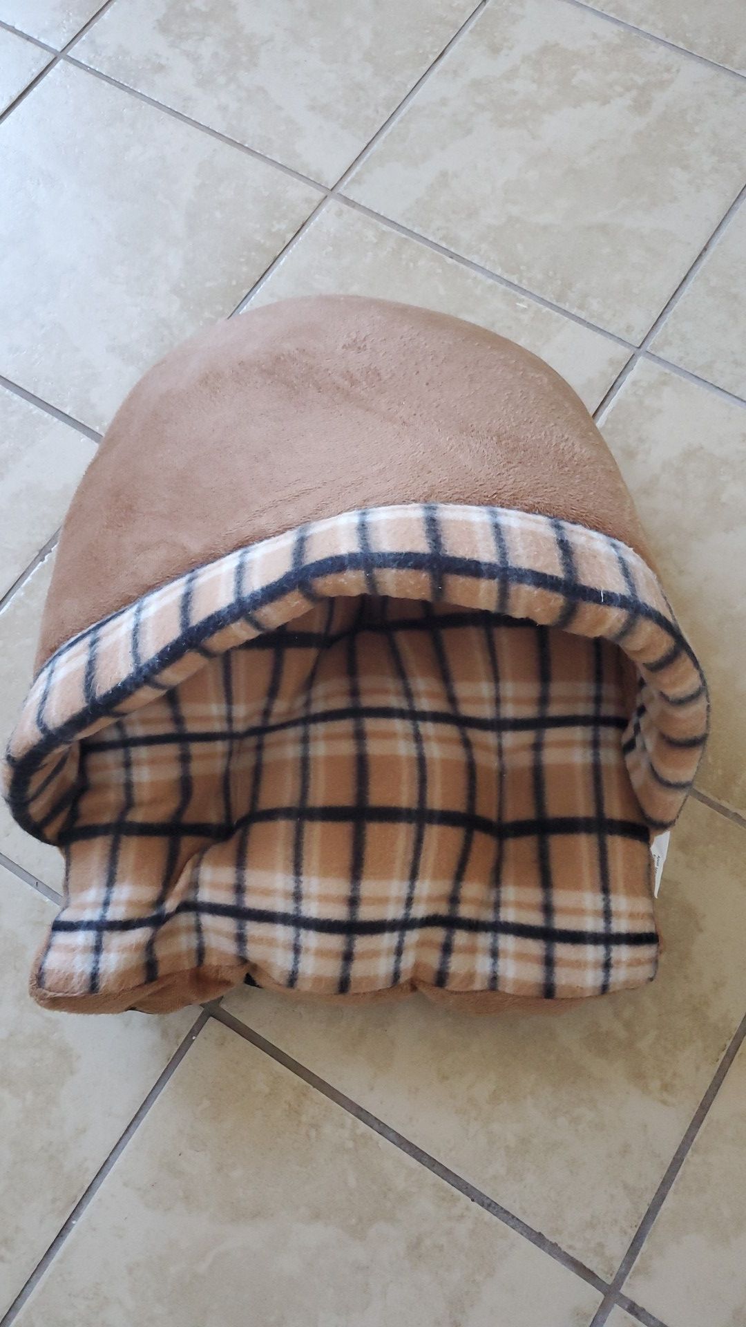 Sandal shaped Dog Bed