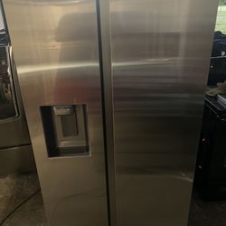 New Samsung Refrigerator 