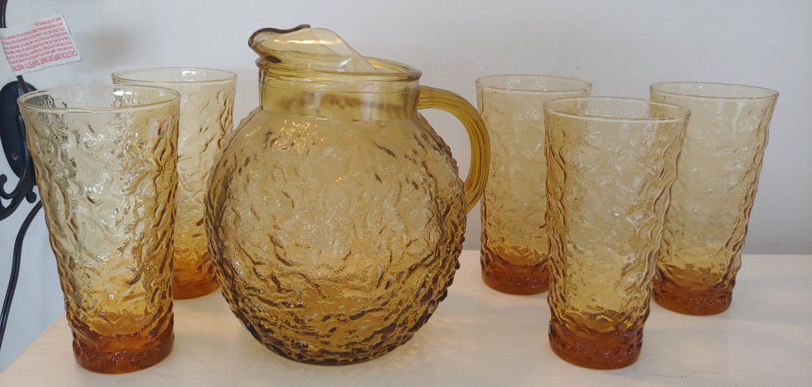 1960s ANCHOR HOCKING PITCHER/GLASSES