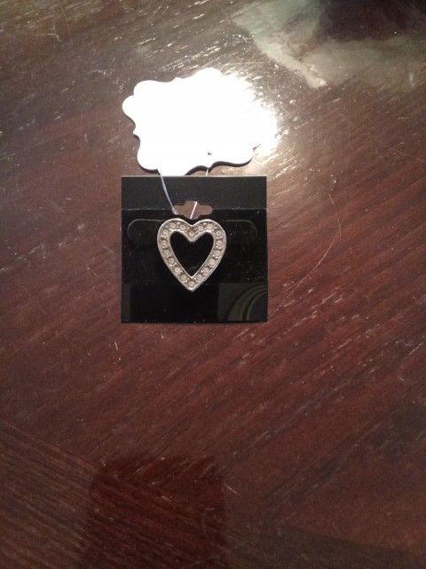 Silver Tone Heart Pin w/Rhinestones
