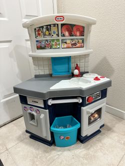Little tikes Kitchen
