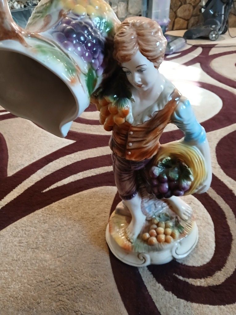 Anique Capodimonte Beautiful Statues
